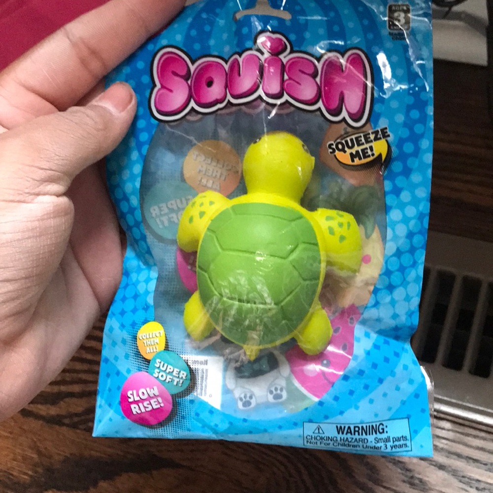 Very cute turtle squishy